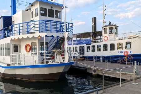 Toronto: City Views Harbor Cruise