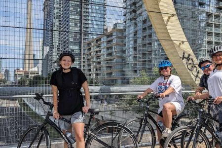 Toronto: Heart of Downtown 3.5-Hour Bike Tour