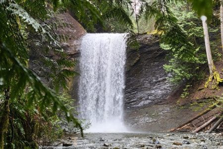 Nanaimo: Vancouver Island Waterfalls, Vistas, Hikes & Caves